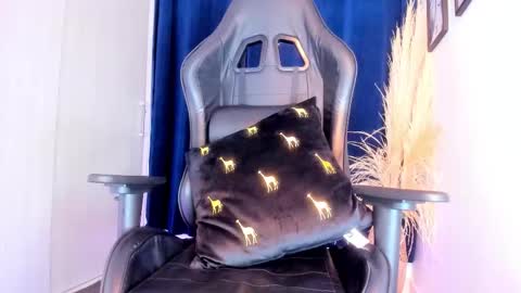 misssaray official online show from January 18, 11:47 pm