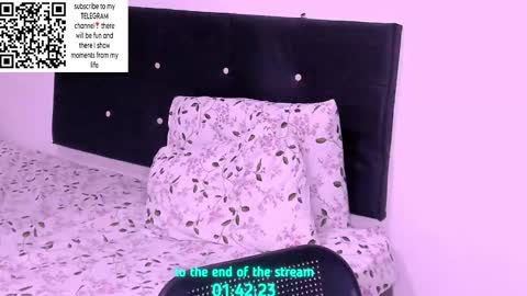 Snapshot of only_sarah1 chatting on February 12, 11:20 pm only_sarah1 online show from February 12, 11:20 pm