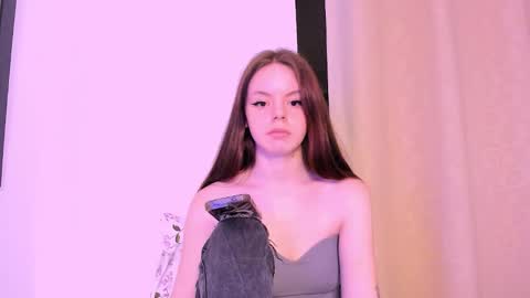 Snapshot of only_sarah1 chatting on October 4, 11:46 pm only_sarah1 online show from October 4, 11:46 pm