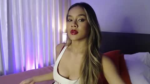 Lily Peach  -   online show from February 10, 8:39 am