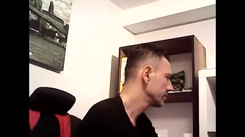 onlyprivate m35 online show from April 13, 9:46 am