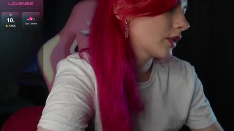 Hannah online show from November 26, 7:10 pm