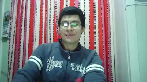 oomaurooo online show from December 14, 10:02 am