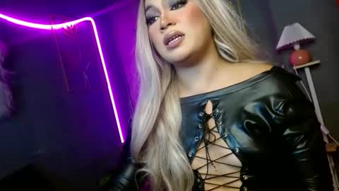 anura online show from November 10, 5:05 pm