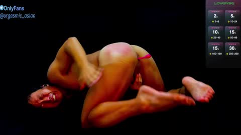 Snapshot of orgasmic_asian chatting on March 3, 7:07 pm Orgasmic Asian online show from March 3, 7:07 pm