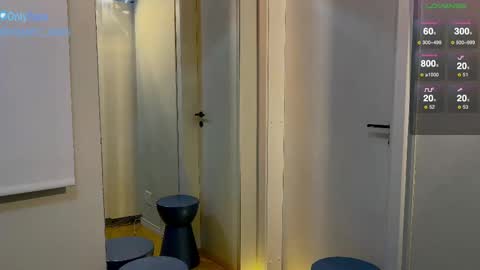 Snapshot of orgasmic_asian chatting on September 30, 10:59 am Orgasmic Asian online show from September 30, 10:59 am