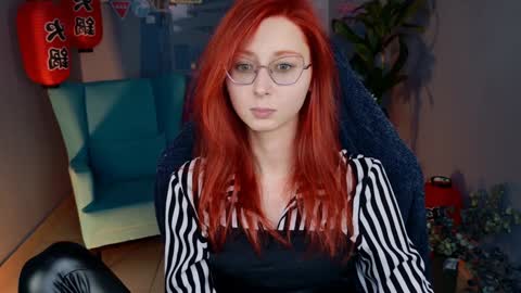 Snapshot of orianna_blade chatting on January 7, 3:12 pm Orianna - Hi Im into geek culture cosplay crafting LARP games. Shall we play DnD online show from January 7, 3:12 pm