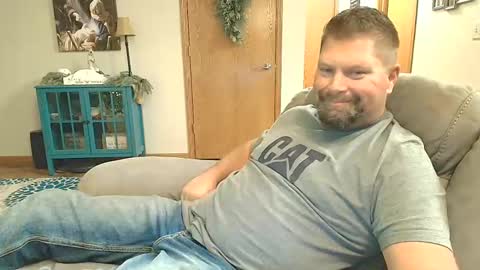 Snapshot of originalhempfarmer chatting on December 11, 4:28 am Originalhempfarmer online show from December 11, 4:28 am