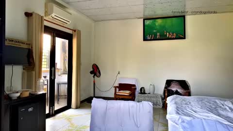 Fansly and Instagram -  online show from February 7, 8:39 am