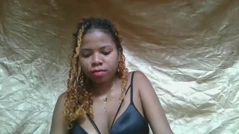 ornellahhh online show from January 16, 9:18 am