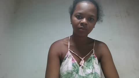 ornellahhh online show from December 1, 8:12 am