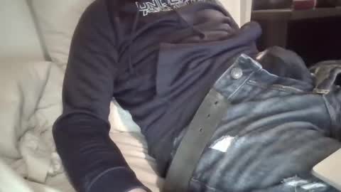 Snapshot of ororoadie chatting on February 6, 12:11 am Tell me to cum it turns me on online show from February 6, 12:11 am