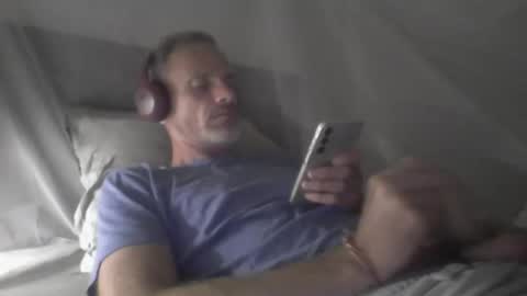 orwel09 online show from April 3, 10:17 pm