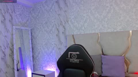 osamu_tay online show from April 2, 3:03 am