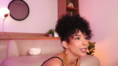 Oshun  online show from May 16, 11:14 pm