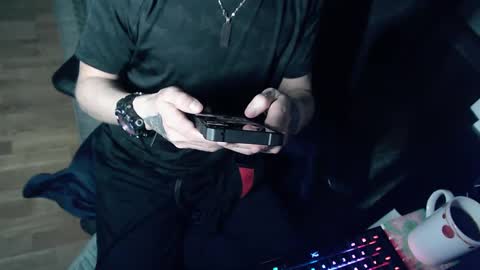 osirisbad online show from March 8, 12:00 am