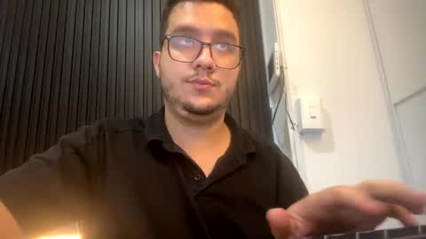 Snapshot of osomalicioso chatting on October 19, 9:58 am juan online show from October 19, 9:58 am