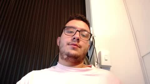 Snapshot of osomalicioso chatting on September 27, 5:16 am juan online show from September 27, 5:16 am
