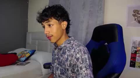 Snapshot of ostin_18hot chatting on September 11, 12:34 am ostin 18hot online show from September 11, 12:34 am