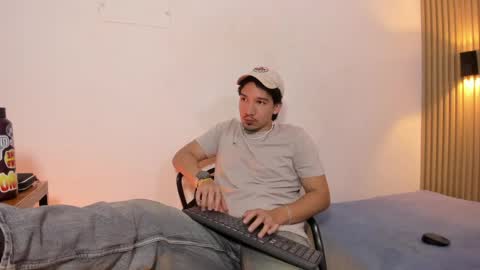 Otto Andrew online show from March 30, 3:39 am