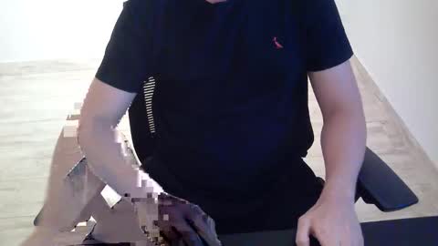 outroemail1807 online show from April 7, 9:06 pm