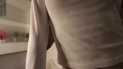 Caroline or just Lina online show from February 18, 1:16 am