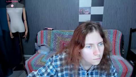 Snapshot of pa1e_pr1ncess chatting on October 4, 8:34 am Ella online show from October 4, 8:34 am