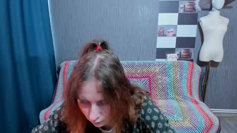 Ella online show from February 16, 8:01 am