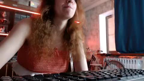 Ella online show from May 17, 10:57 am