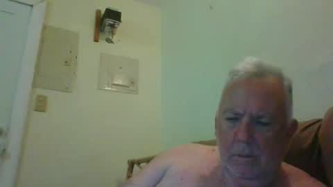 Snapshot of paige_notfound chatting on December 15, 2:08 am paige_notfound online show from December 15, 2:08 am