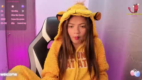 Paige online show from November 21, 5:05 am