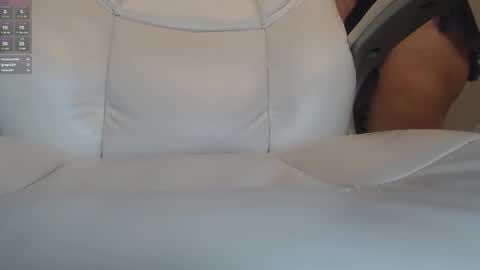 paiperhalliwey online show from February 17, 9:00 pm