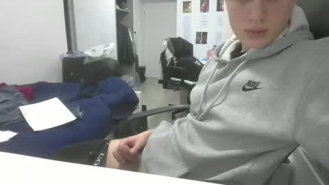 pere online show from February 4, 7:07 pm