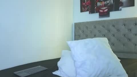 pamela23_ online show from April 5, 12:24 pm