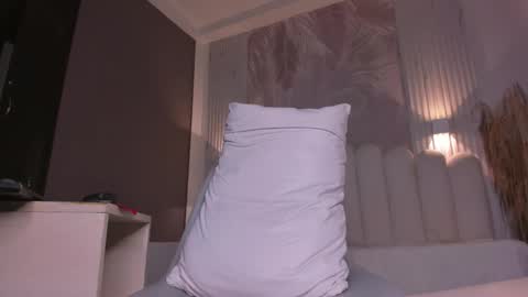 pamela online show from November 21, 11:25 pm