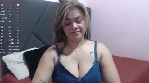 pamela_echeverria online show from November 25, 11:53 am