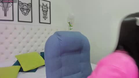 Snapshot of pamela_oliver_ chatting on September 18, 11:36 am pamela_oliver_ online show from September 18, 11:36 am
