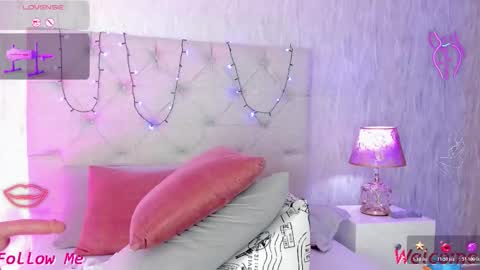 TELL ME PAMELLA AND GIVE ME A GOOD GRADE ITS IMPORTANT online show from January 7, 5:29 pm