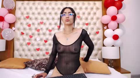 Snapshot of pamelaponce chatting on February 13, 12:11 pm Pamela Ponce online show from February 13, 12:11 pm