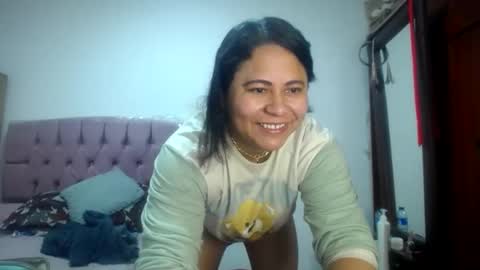 Snapshot of pamelitamartin chatting on October 1, 3:11 pm pamelitamartin online show from October 1, 3:11 pm