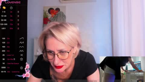 Snapshot of pamellamurphy chatting on October 17, 8:07 am pamellamurphy online show from October 17, 8:07 am