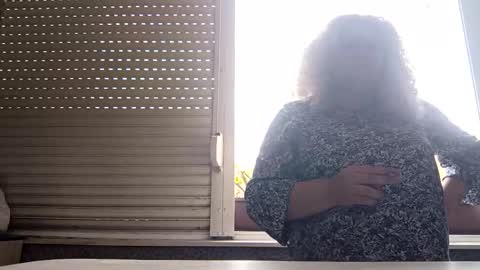 angel hris online show from April 15, 2:31 pm