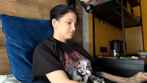 Kate online show from April 10, 9:25 am