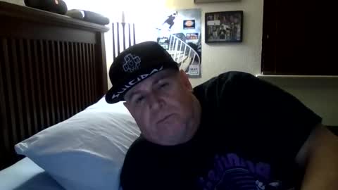 panos online show from April 1, 10:27 am