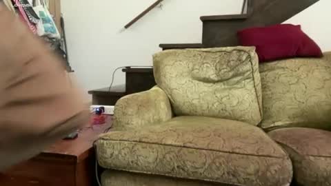 Snapshot of pantslesstraveler_plt chatting on September 21, 5:50 pm PantsLessTraveler online show from September 21, 5:50 pm