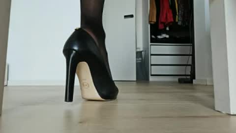pantyhose_ggggg online show from July 17, 5:26 pm