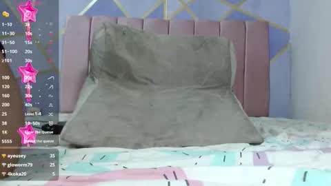 Paola Stone online show from December 17, 2:40 am