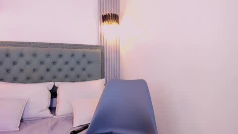    online show from February 19, 2:55 pm