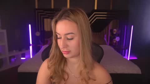 Lia online show from February 27, 9:50 am