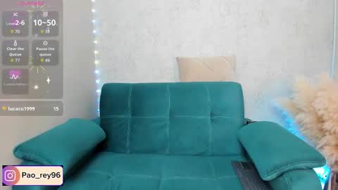 paolarey_ online show from December 18, 1:12 am